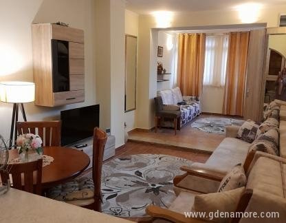 Apartma M&M Savina, zasebne nastanitve v mestu Herceg Novi, Črna gora - IMG-611102617a91bc8d5ba350f656a9cbde-V